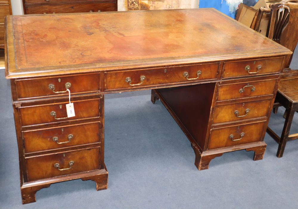 A George III style mahogany pedestal desk, W.152cm, D.92cm, H.76cm